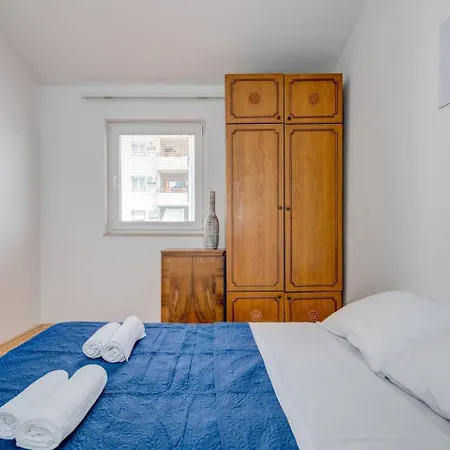 Διαμέρισμα Spacious Rustic 2Br With Terrace & Parking Σπλιτ
