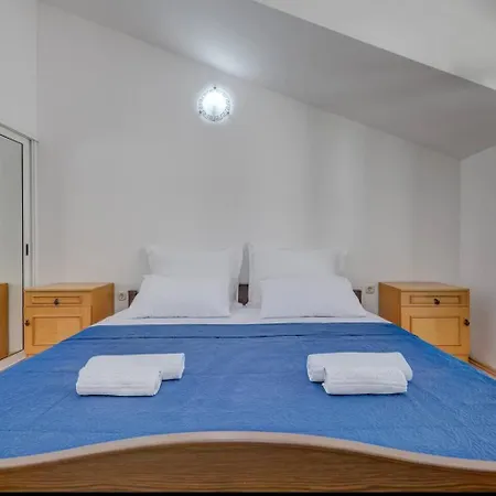 Διαμέρισμα Spacious Rustic 2Br With Terrace & Parking Σπλιτ